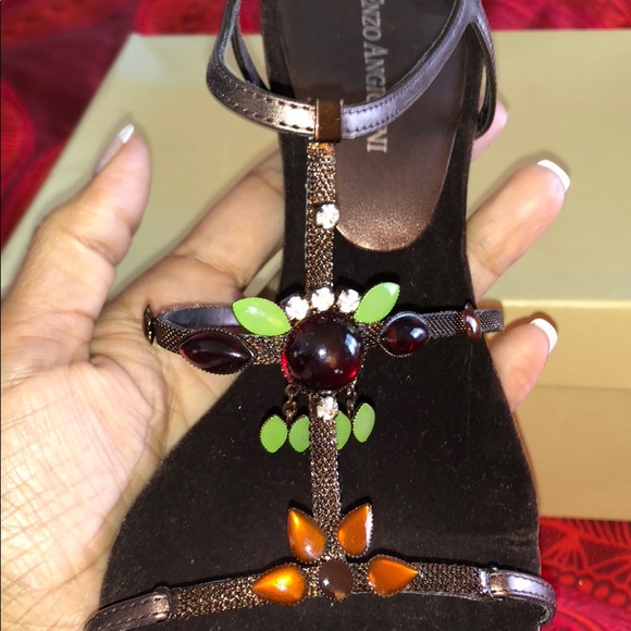 Never worn Enzo Angiolinj brown multijeweled heels - Picture 5 of 5